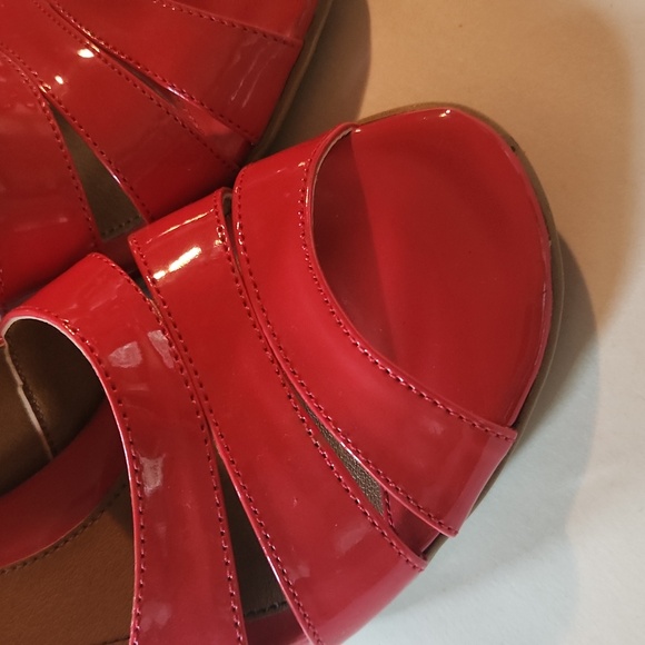 Solos by Softspots Red Heels - Picture 4 of 12